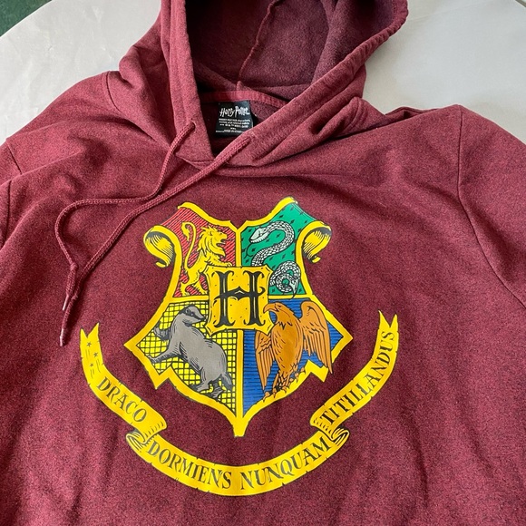Warner Bros. Tops - Harry Potter Maroon Hogwarts Hoodie. EUC!  Size XXL
